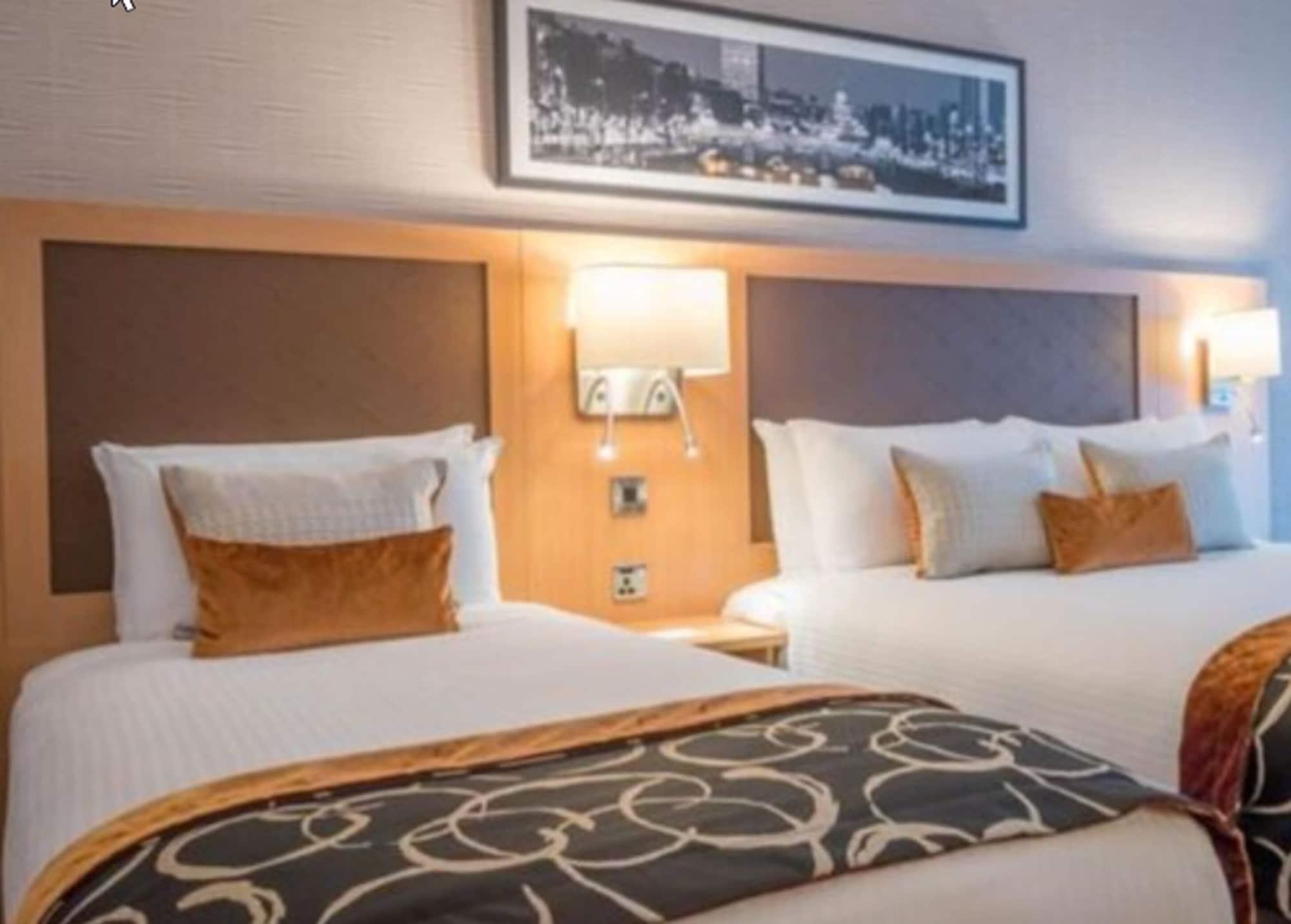 Clayton Hotel לאופרדסטאון מראה חיצוני תמונה