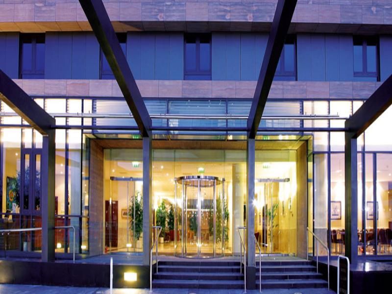 Clayton Hotel לאופרדסטאון מראה חיצוני תמונה