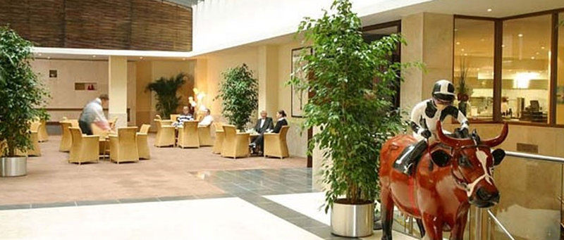 Clayton Hotel לאופרדסטאון מראה חיצוני תמונה